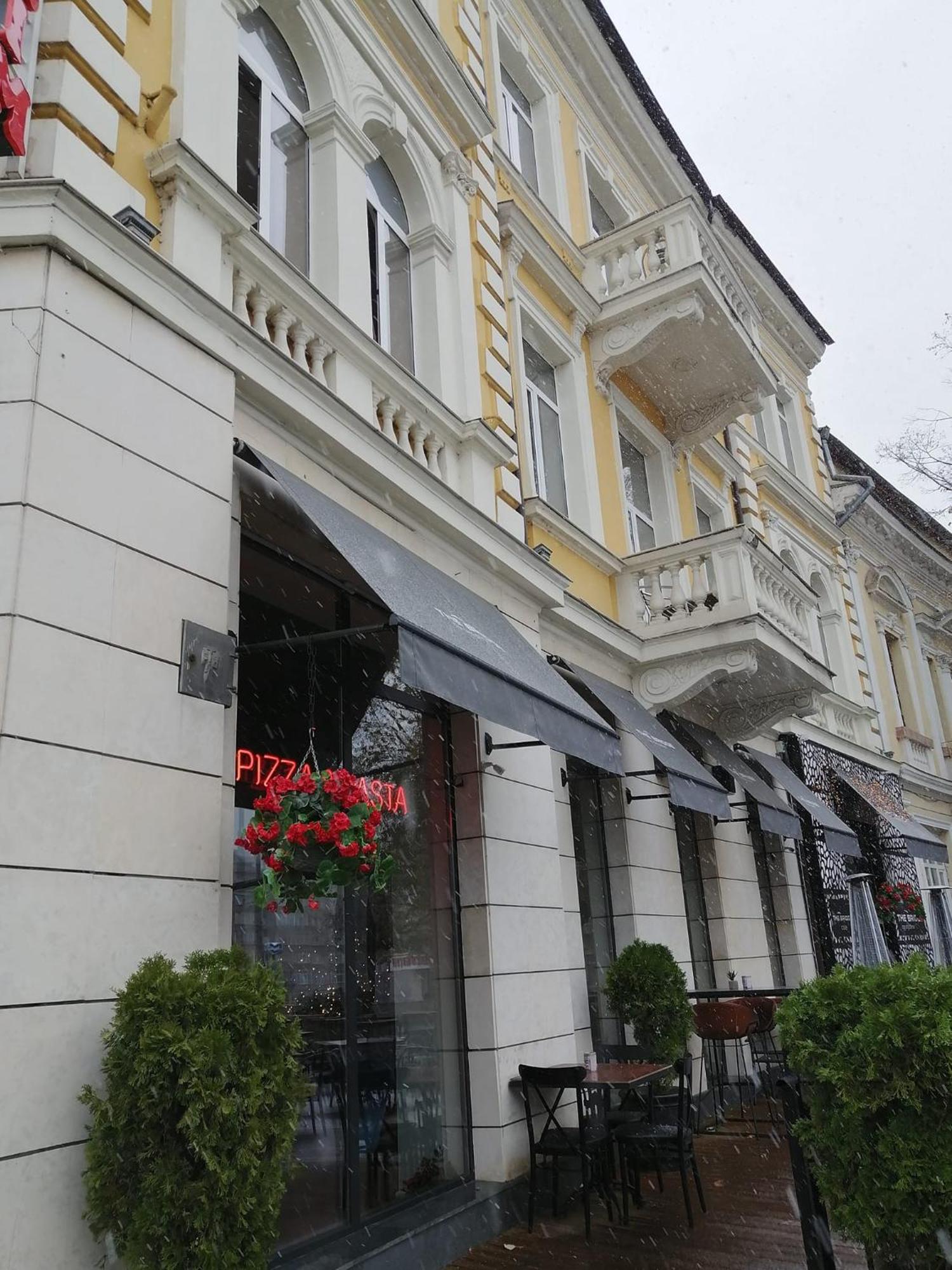 Cozy 3-Bedroom With Stylish Comfort And Chic Decor София Экстерьер фото