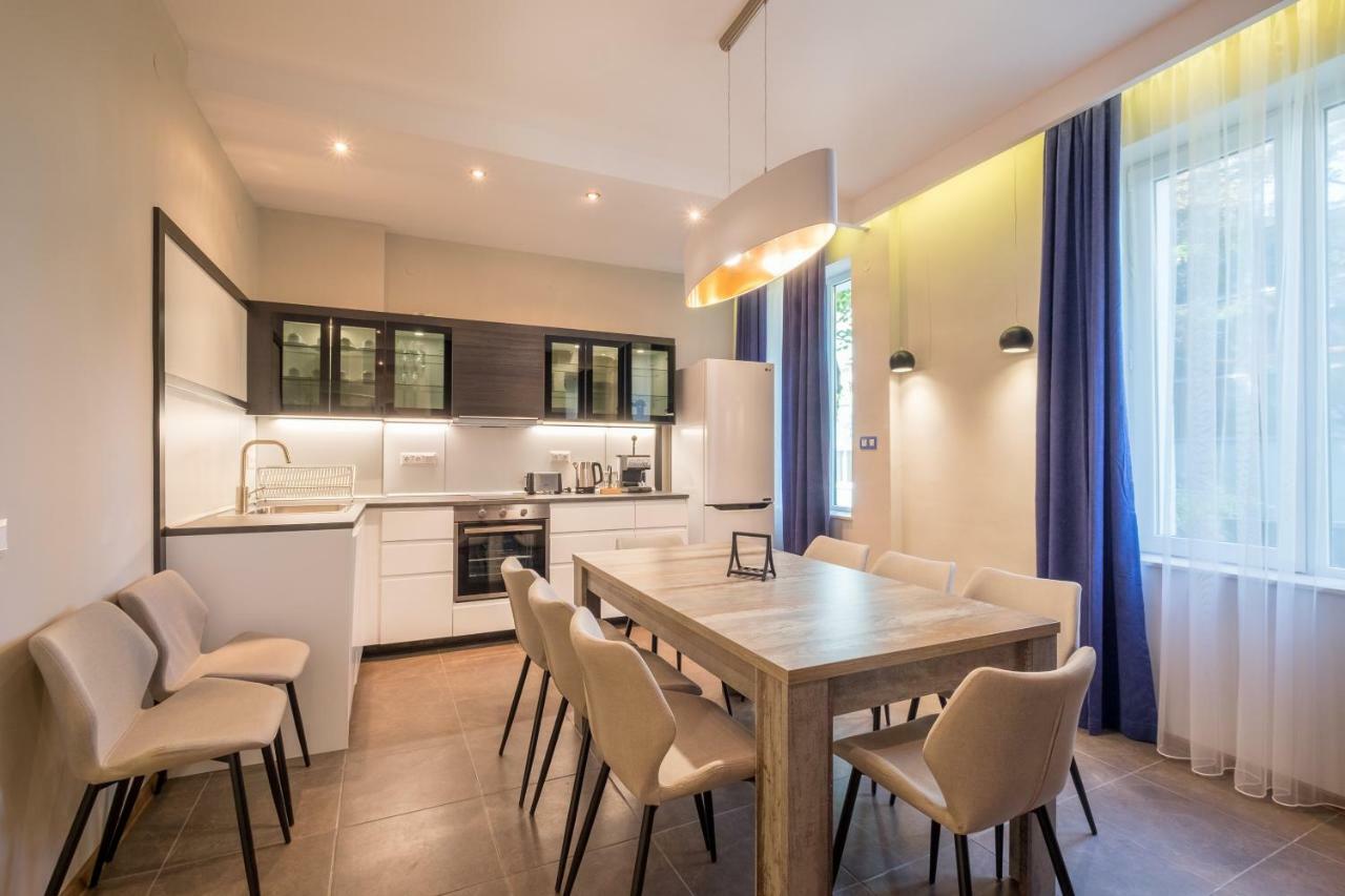 Cozy 3-Bedroom With Stylish Comfort And Chic Decor София Экстерьер фото